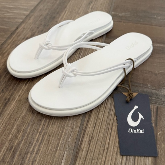 OLUKAI Aka Women’s sandals size 8 - Picture 2 of 7